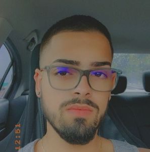 Meet your Posher, Leonard